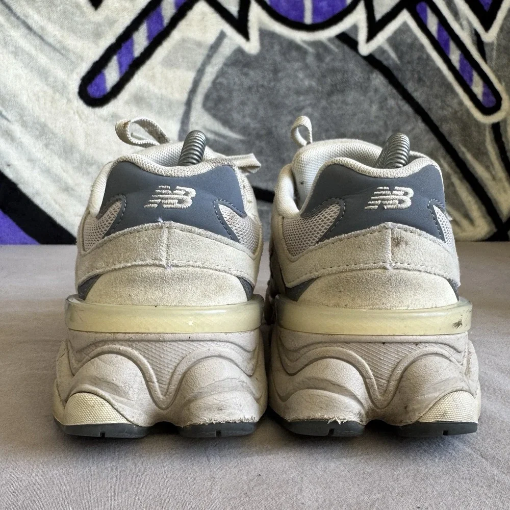 Youth Size 5Y - New Balance 9060 